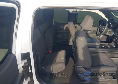 2024 Ford F-150 Stx z USA, uszkodzony, nr VIN 1FTEX2KP1RKF53667